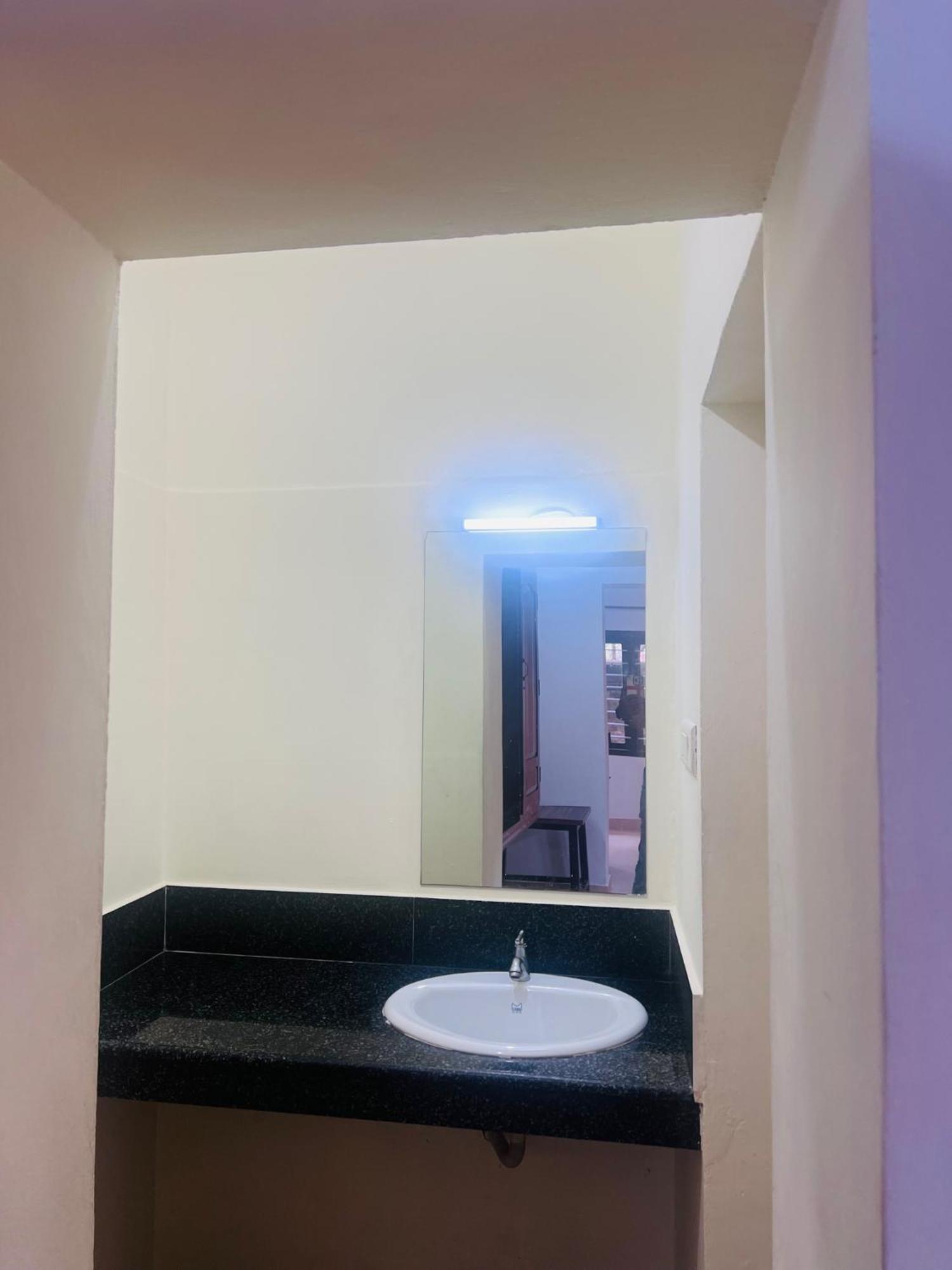 Hotel Sunday - Townhouse Club Airport Trivandrum Thiruvananthapuram Luaran gambar