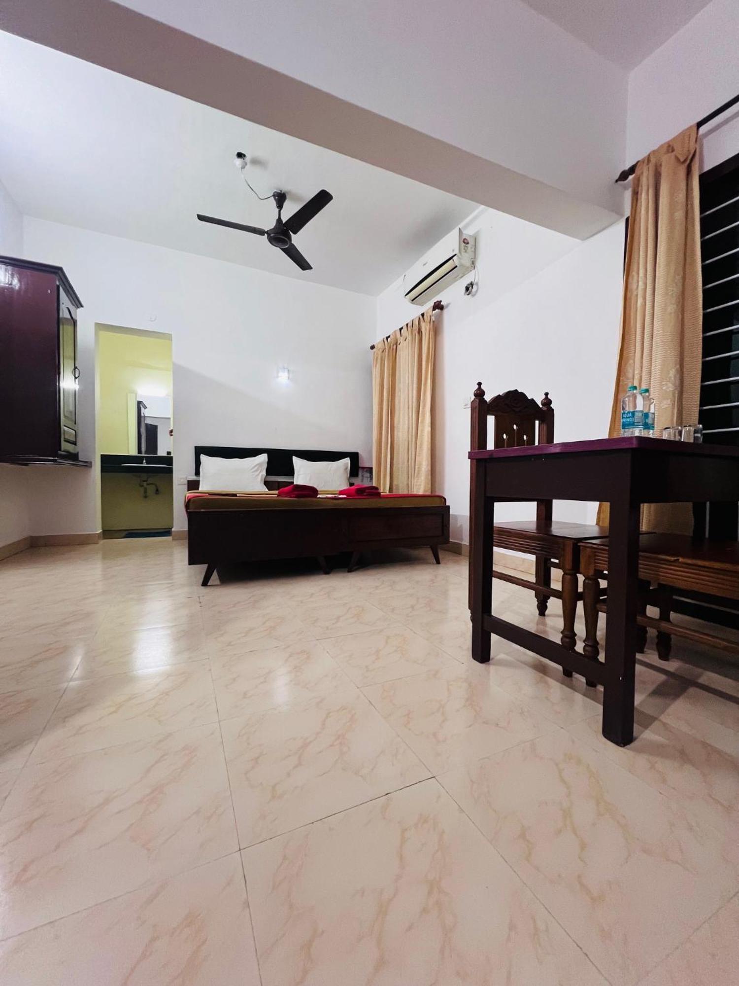 Hotel Sunday - Townhouse Club Airport Trivandrum Thiruvananthapuram Luaran gambar